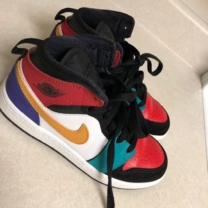 Boys Jordan 1 Shoes
